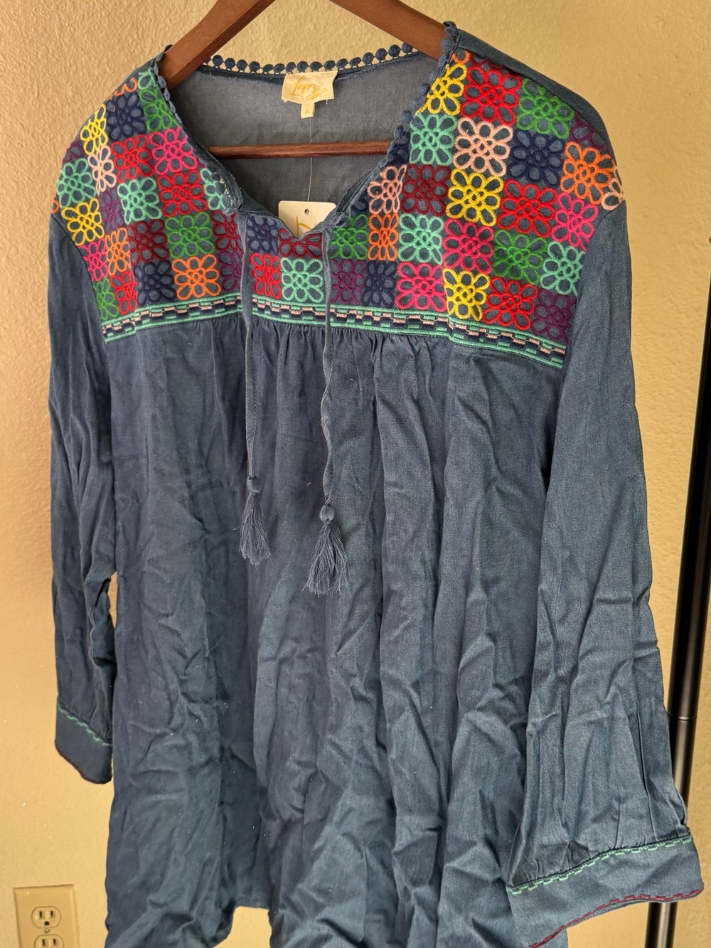 Layerz Clothinf Boho Embroidered Navy Tunic Top with Multicolor Yoke size XL